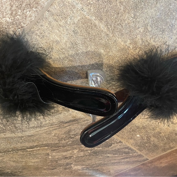 Sandals 👡 - Picture 2 of 3